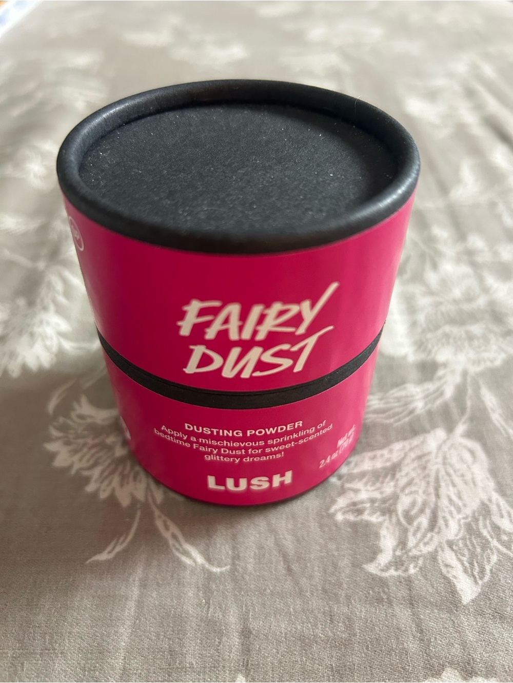 LUSH Fairy Dust Dusting Powder